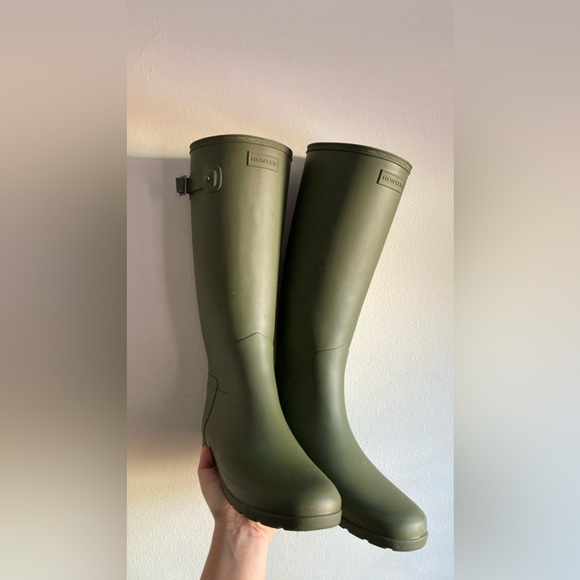 Hunter Tall Boots (10 US/42 EU) - Picture 1 of 3